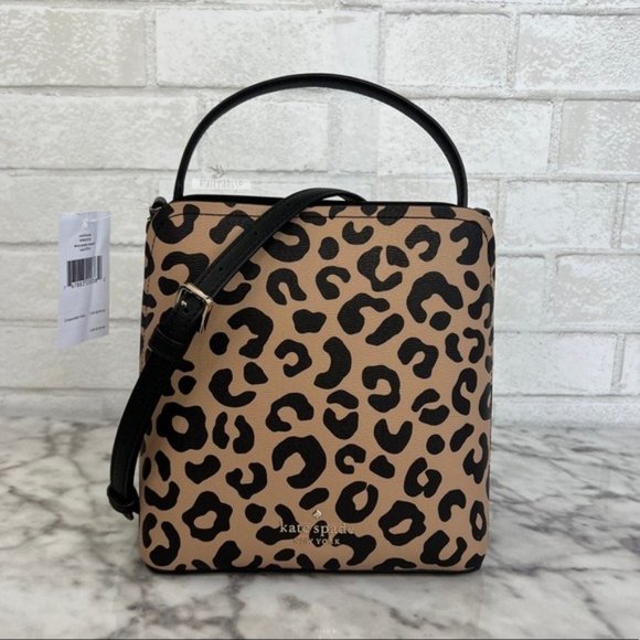 Kate Spade Darcy Graphic Leopard Small Bucket Bag Crossbody - Picture 2 of 10